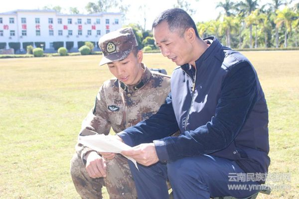 【黨的十九大精神進(jìn)軍營(yíng)】致敬軍屬！一段情、一封信詮釋熾熱擁軍情懷